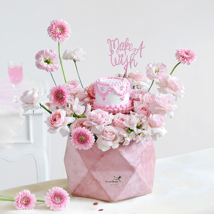 White Pink flowers in box